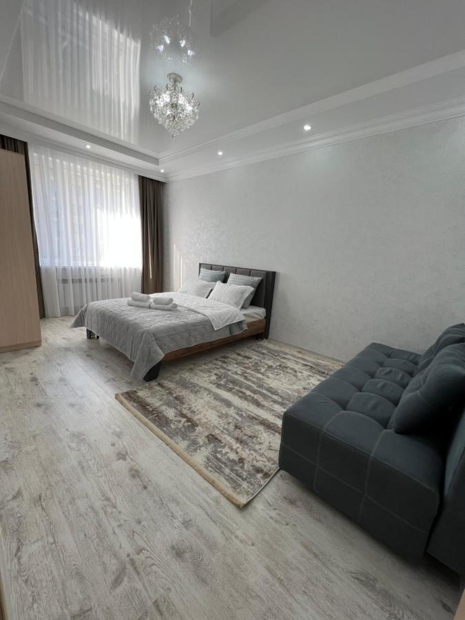 Уютная Квартира На Expo-Smart Замок Apartman Asztana Kültér fotó